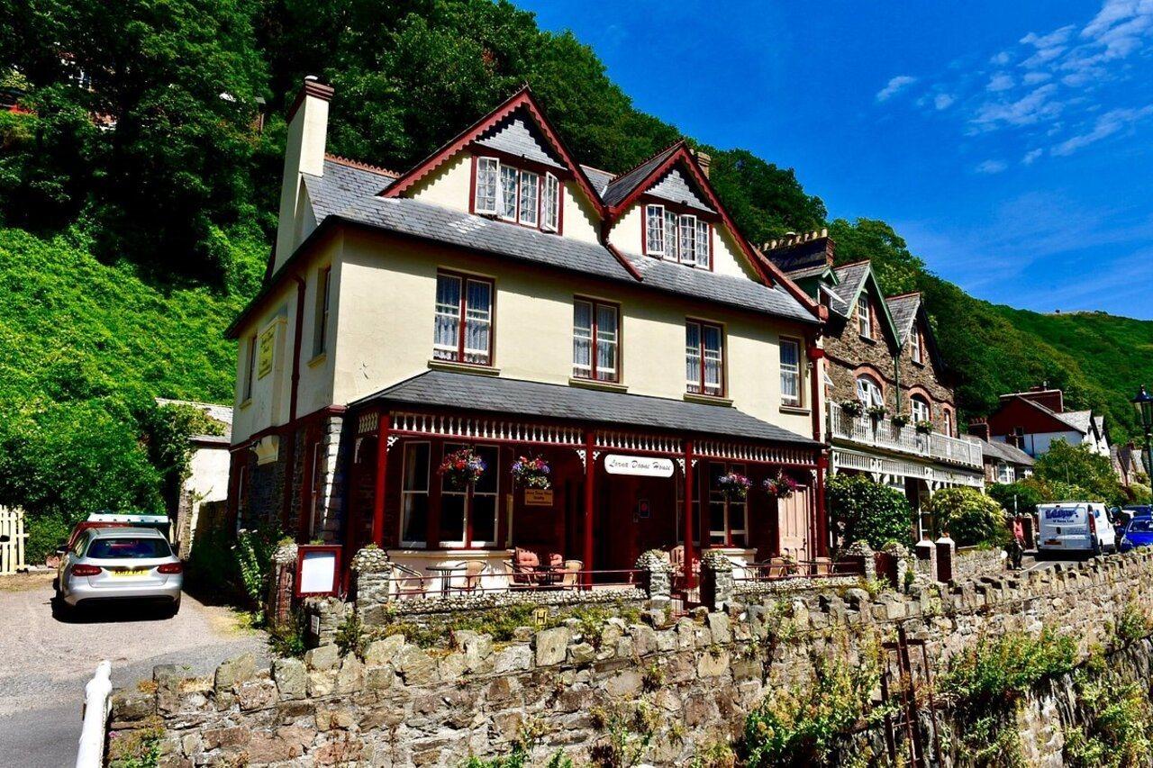 Hotel Lorna Doone House à Lynton Extérieur photo