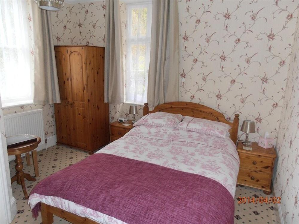 Hotel Lorna Doone House à Lynton Extérieur photo